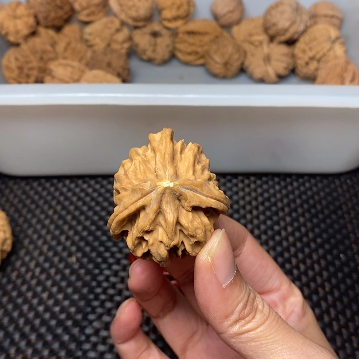 是***辰吊坠文玩核桃文玩核桃异形单只