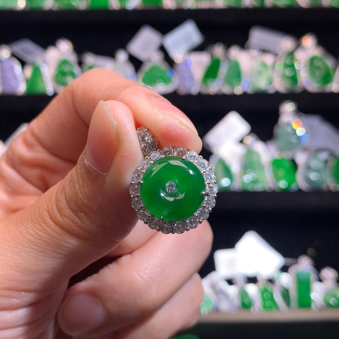 【闪购商品】足银镶嵌翡翠耳饰