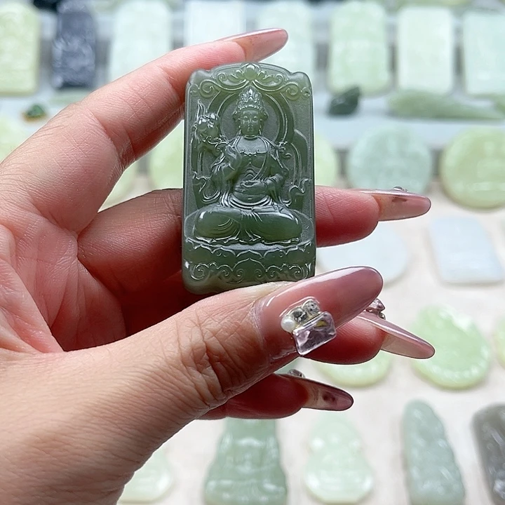 和田玉未镶嵌颈饰