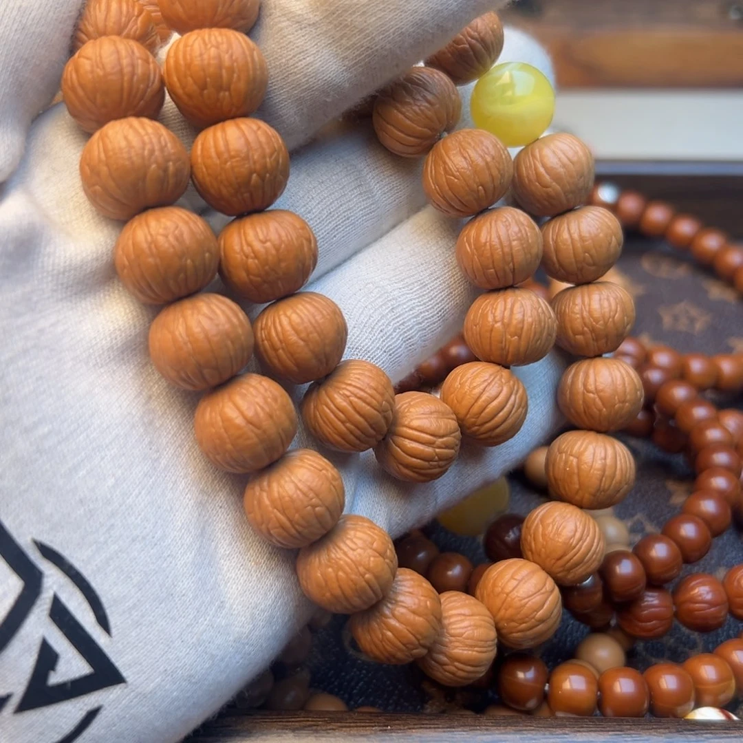 猴头核桃吊坠土豪手持