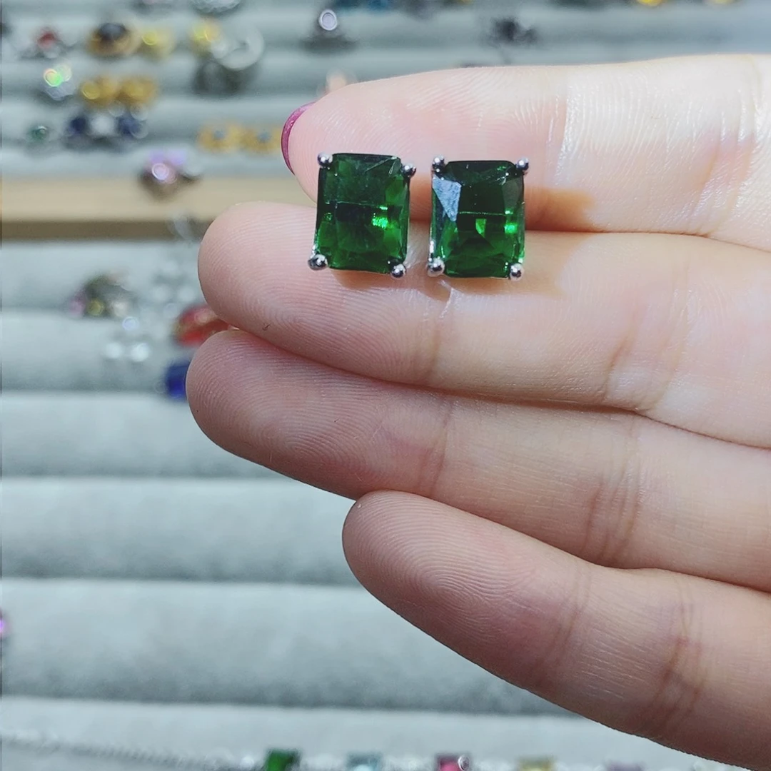 【闪购商品】银S925镶嵌托帕石耳饰