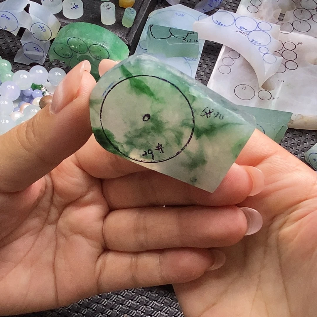 定制翡翠未镶嵌福利