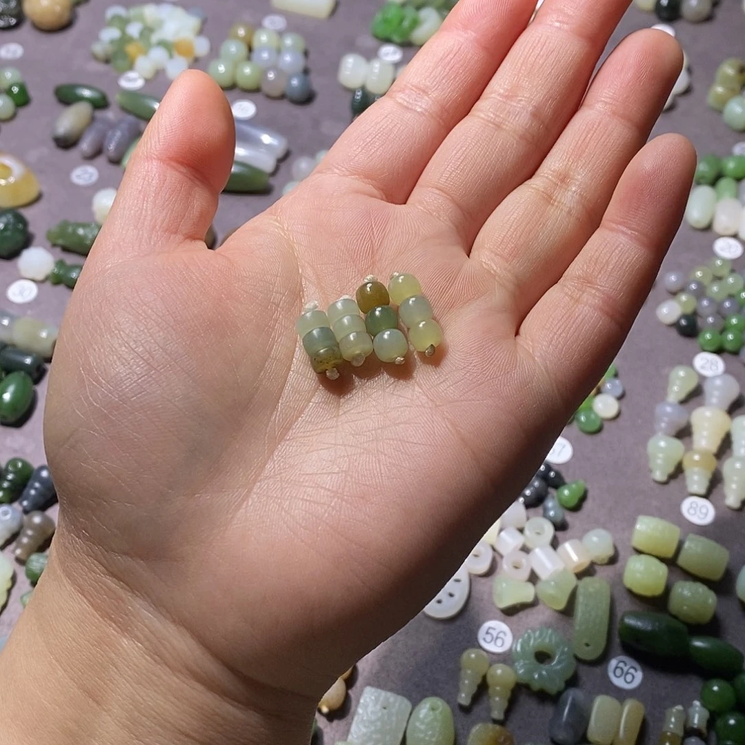 和田玉颈饰未镶嵌伯***丘