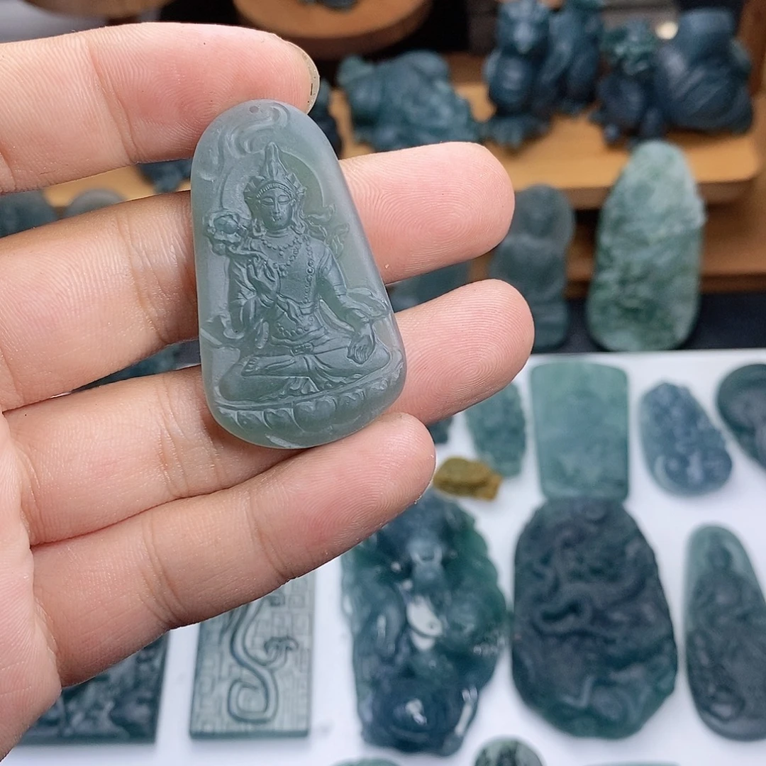 定制翡翠未镶嵌度母