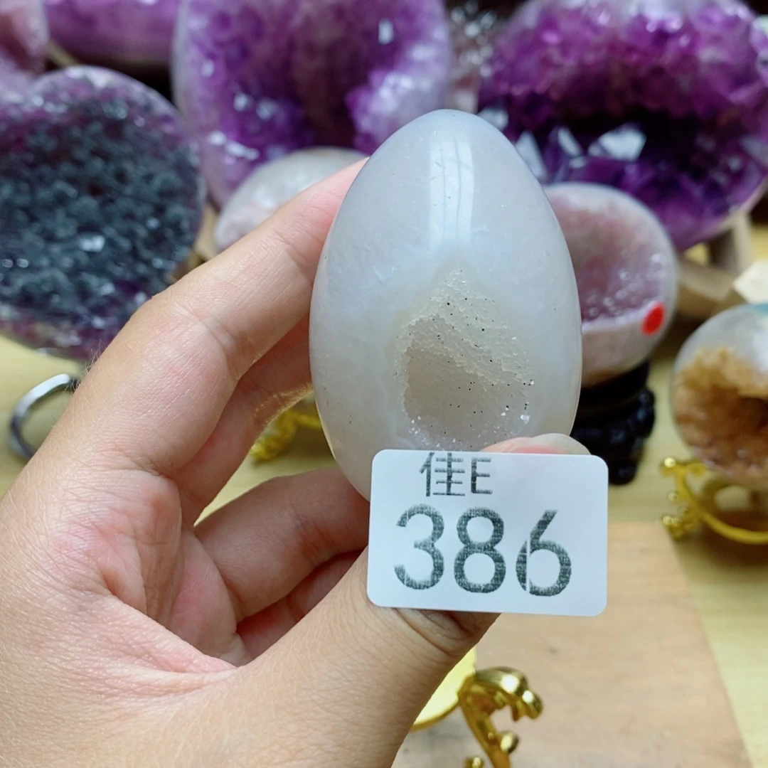 未镶嵌水晶大型摆件（非配饰）