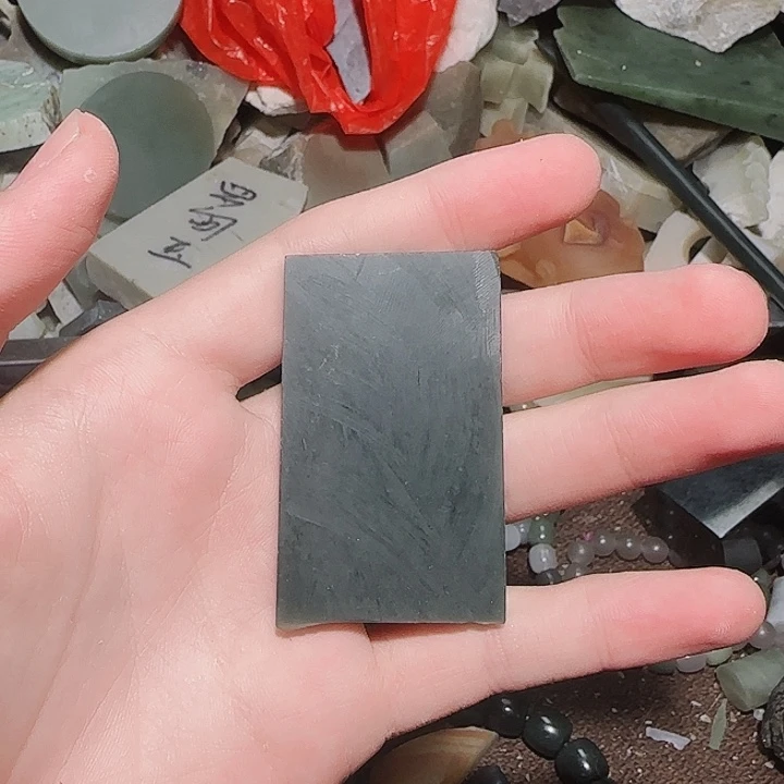 未镶嵌和田玉（青玉）珠宝半成品