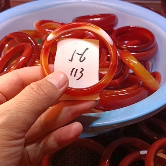 玛瑙/玉髓未镶嵌手镯