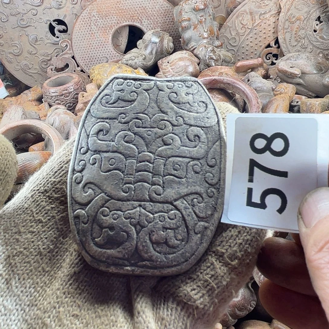 和田玉（糖玉）未镶嵌挂件