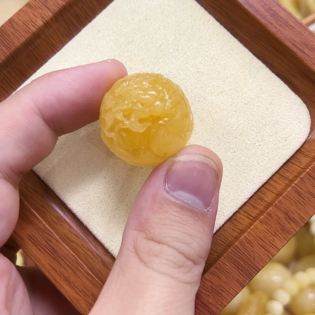 蜜蜡未镶嵌珠宝奇石微瑕