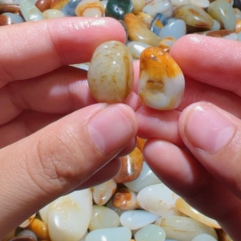 和田玉未镶嵌颈饰2-1