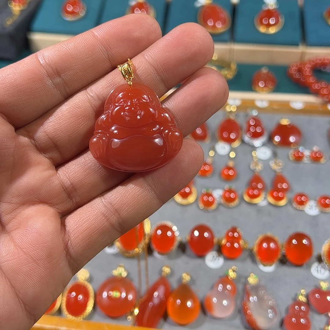 南红玛瑙18K金镶嵌颈饰