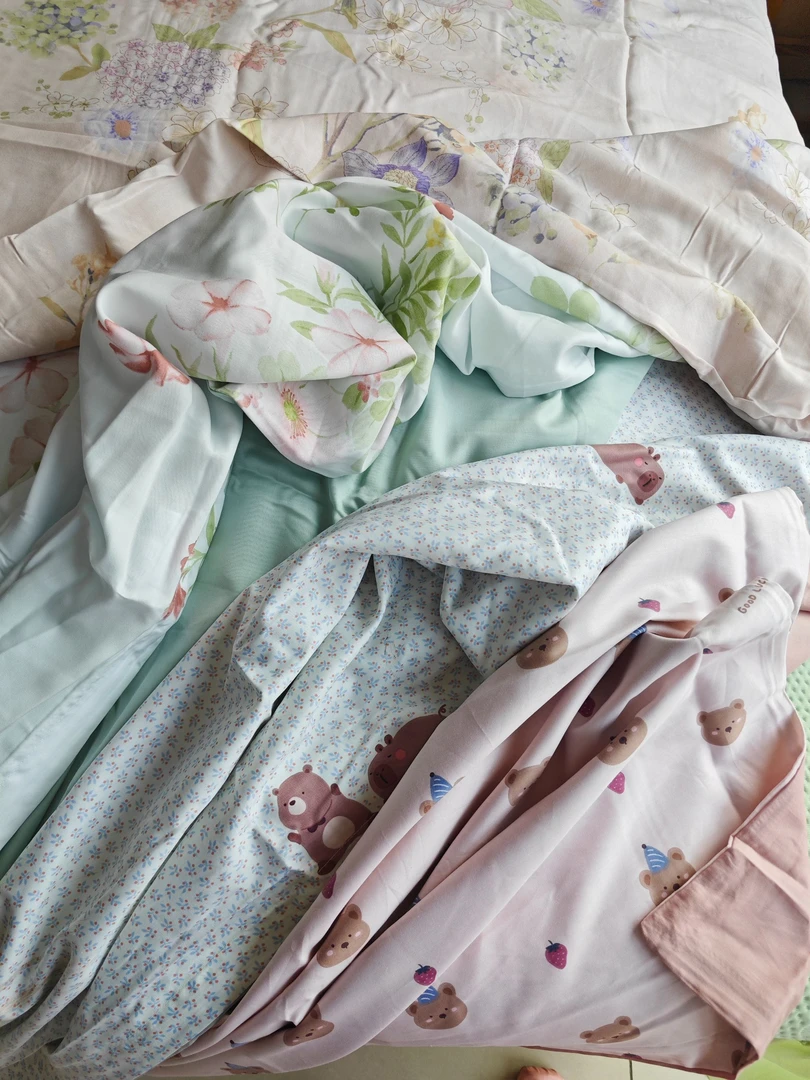 40支天丝棉被套220*240cmA微瑕水洗标不对油点黑点脏轻微印染问题