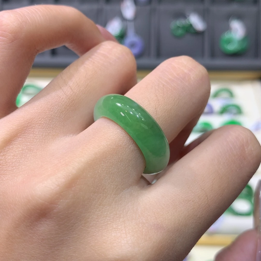 翡翠戒指未镶嵌12-13轮胎