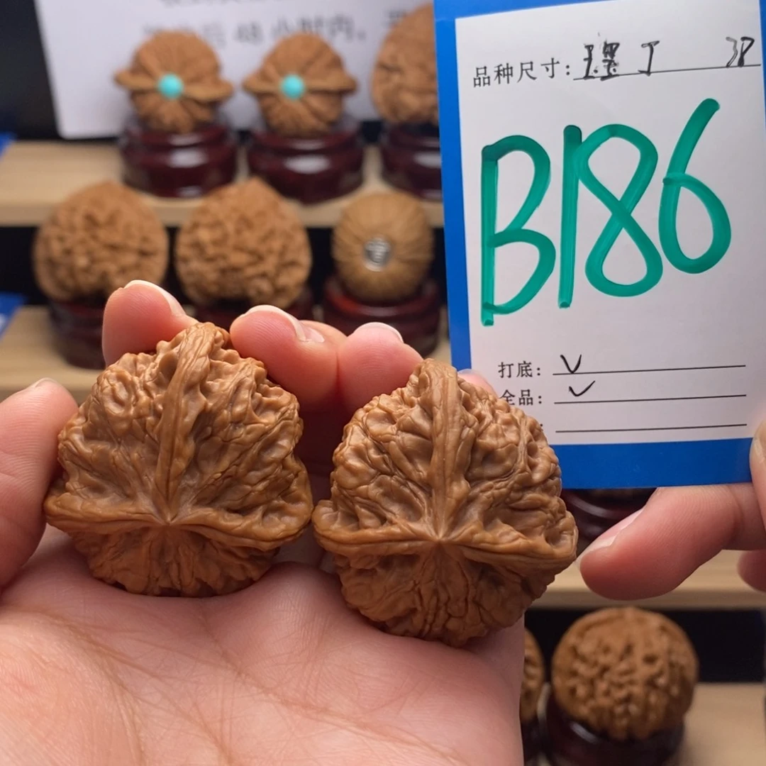 吊坠文玩核桃三棱38全