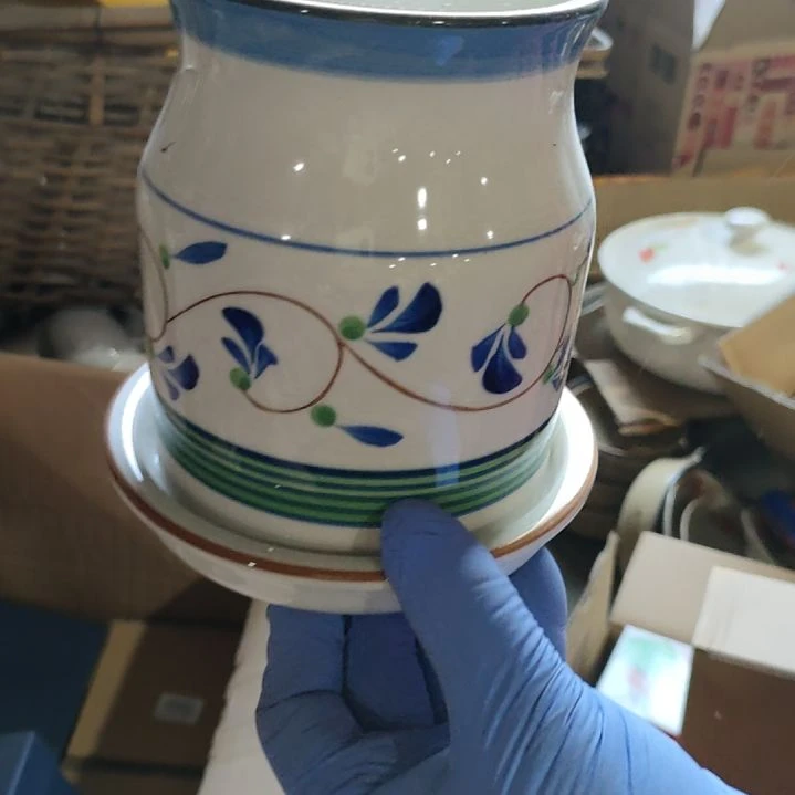 摆件陶瓷盘子碗啥都有