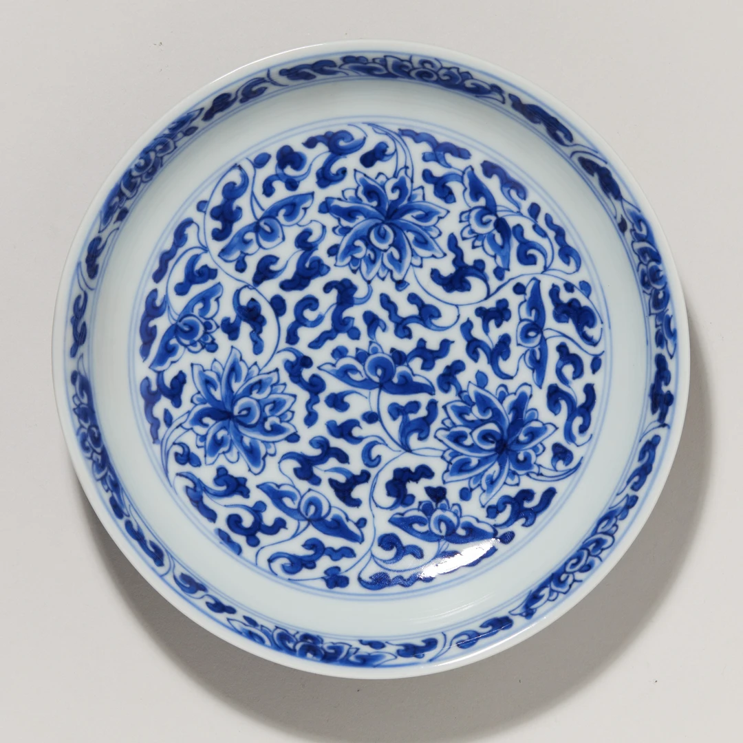 22、清康熙 青花缠枝莲纹盘【祥德96拍卖】