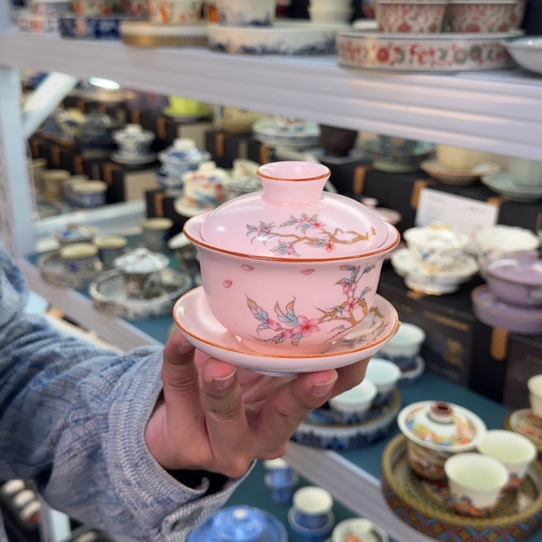 盖碗很好看很精致