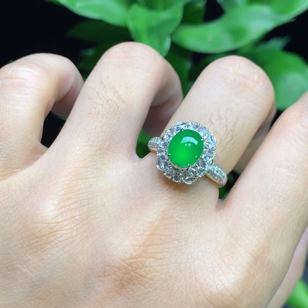 翡翠18K金镶嵌戒指