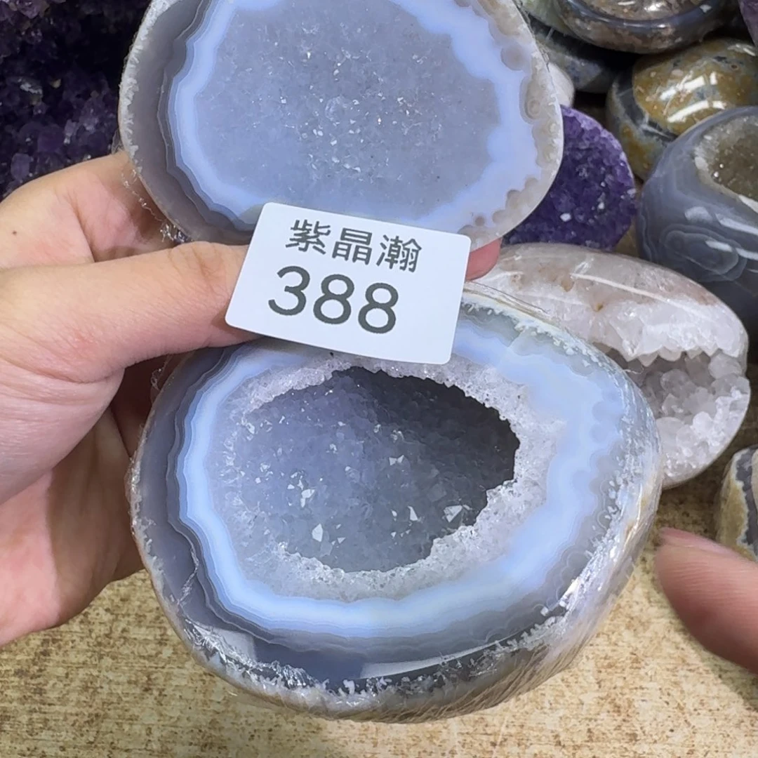 未镶嵌水晶大型摆件（非配饰）