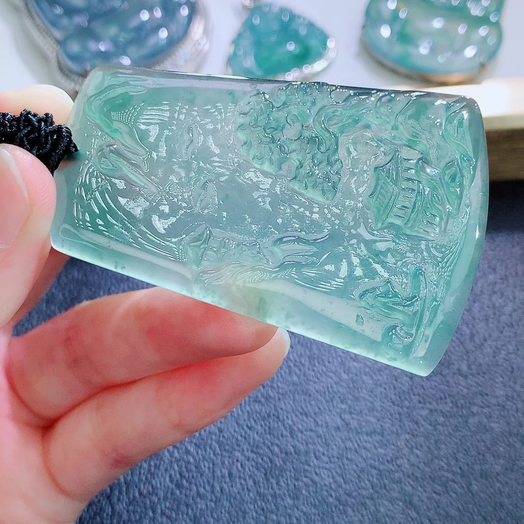 翡翠未镶嵌颈饰翡翠