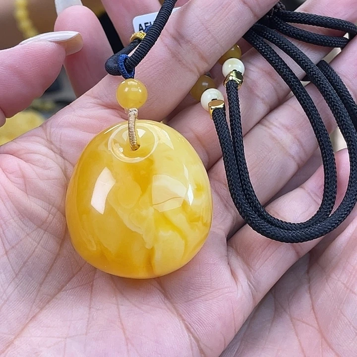 琥珀未镶嵌珠宝奇石h45