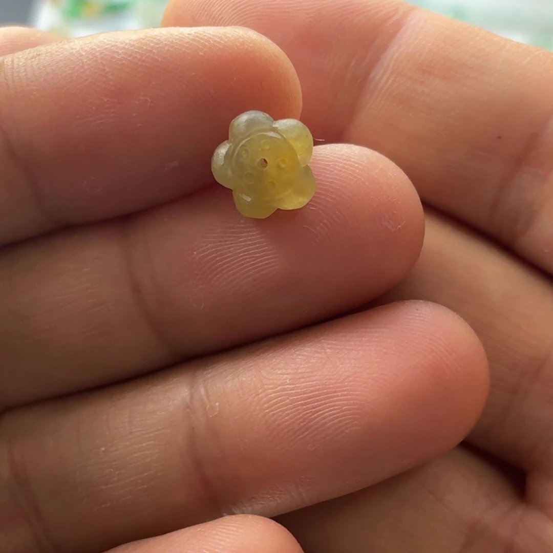 定制翡翠未镶嵌莲花