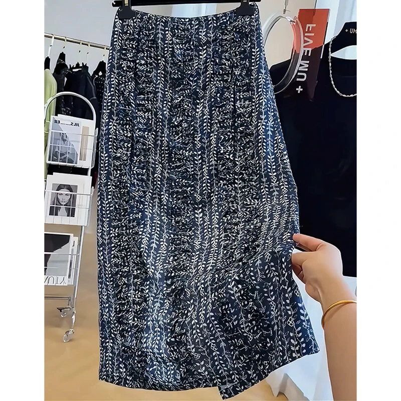 2025年夏季新款气质碎花高腰复古中长裙女宽松遮胯薄款A字半身裙