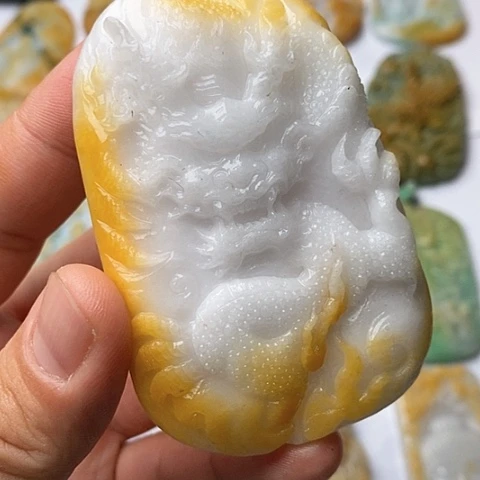 定制翡翠未镶嵌翡翠