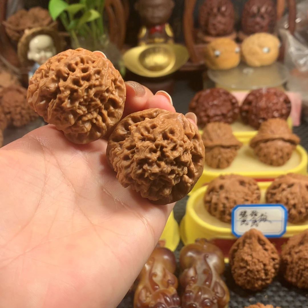 文玩核桃把件雪花元宝