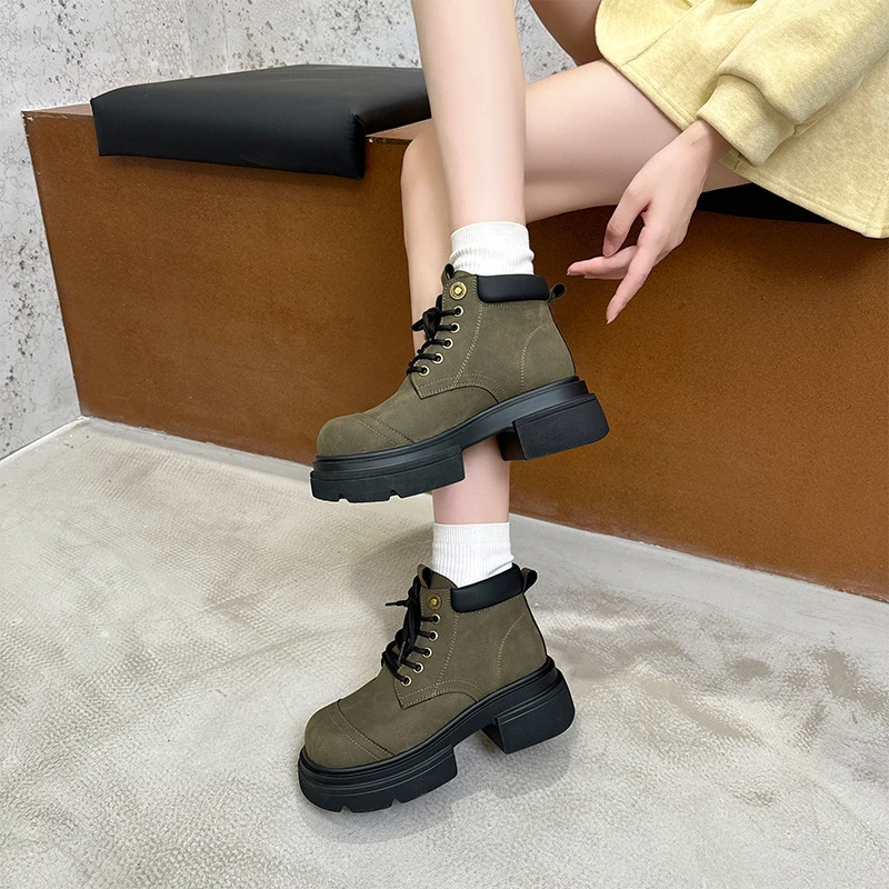 欧洲站真皮马丁靴女2025新品复古短靴女大头工装靴子女厚底休闲鞋