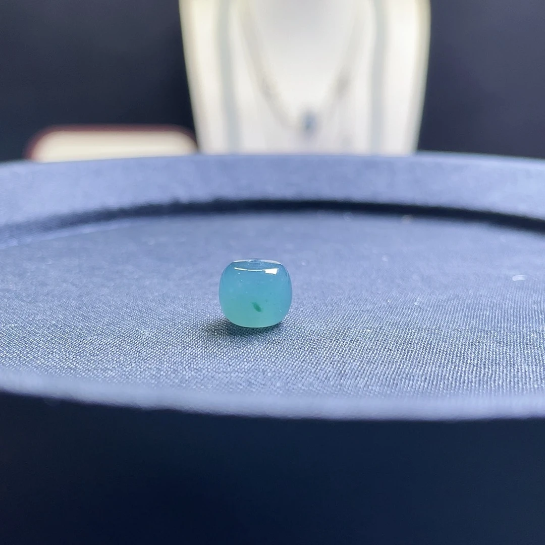 翡翠散珠9*7.7老型珠