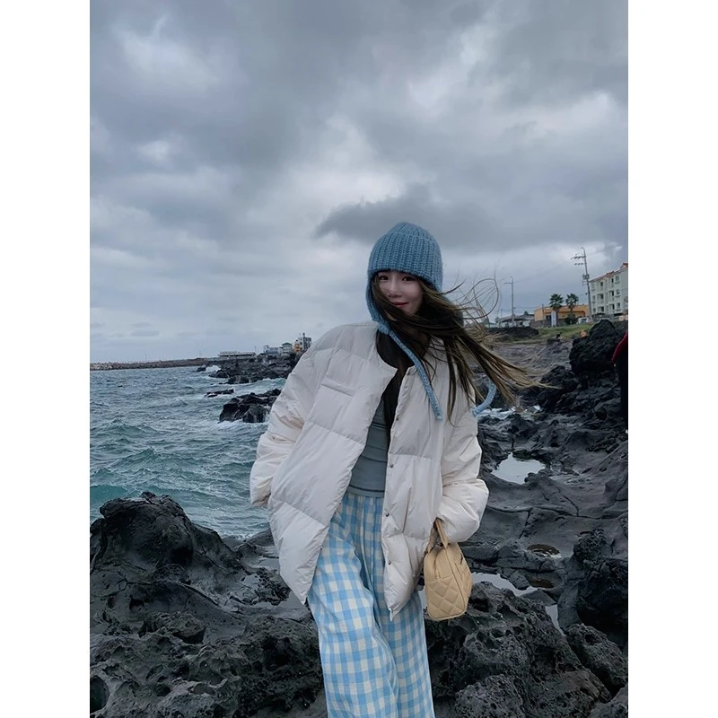 无领廓形羽绒服女冬季2025新款韩系宽松泡芙90白鸭绒面包服外套