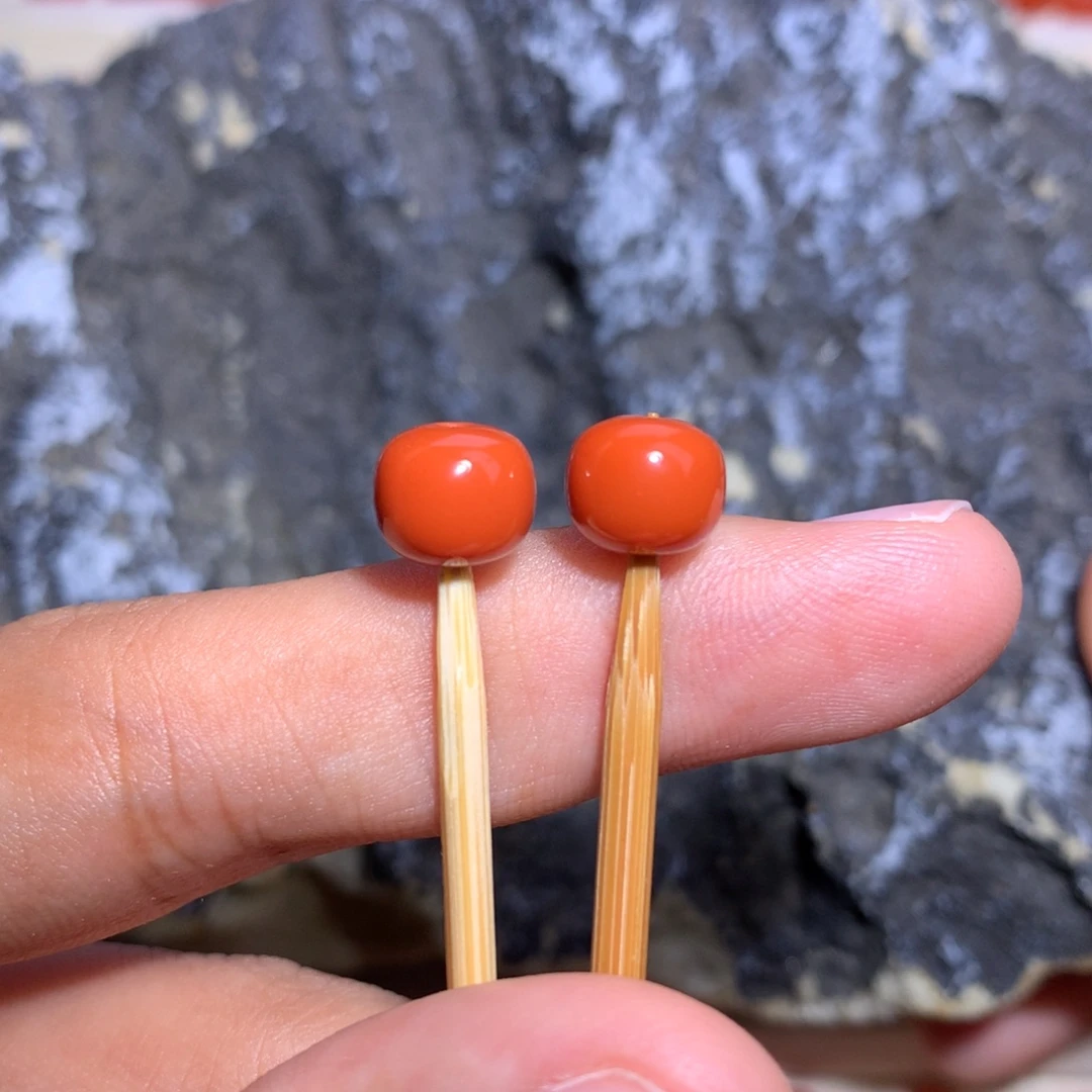 南红玛瑙未镶嵌瓦西满肉柿子红老型对珠8×7纹少