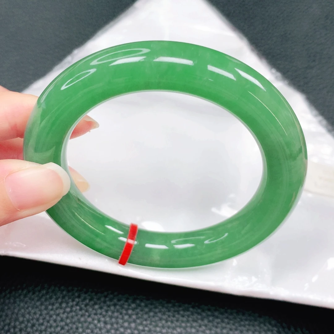 翡翠未镶嵌手镯55圈