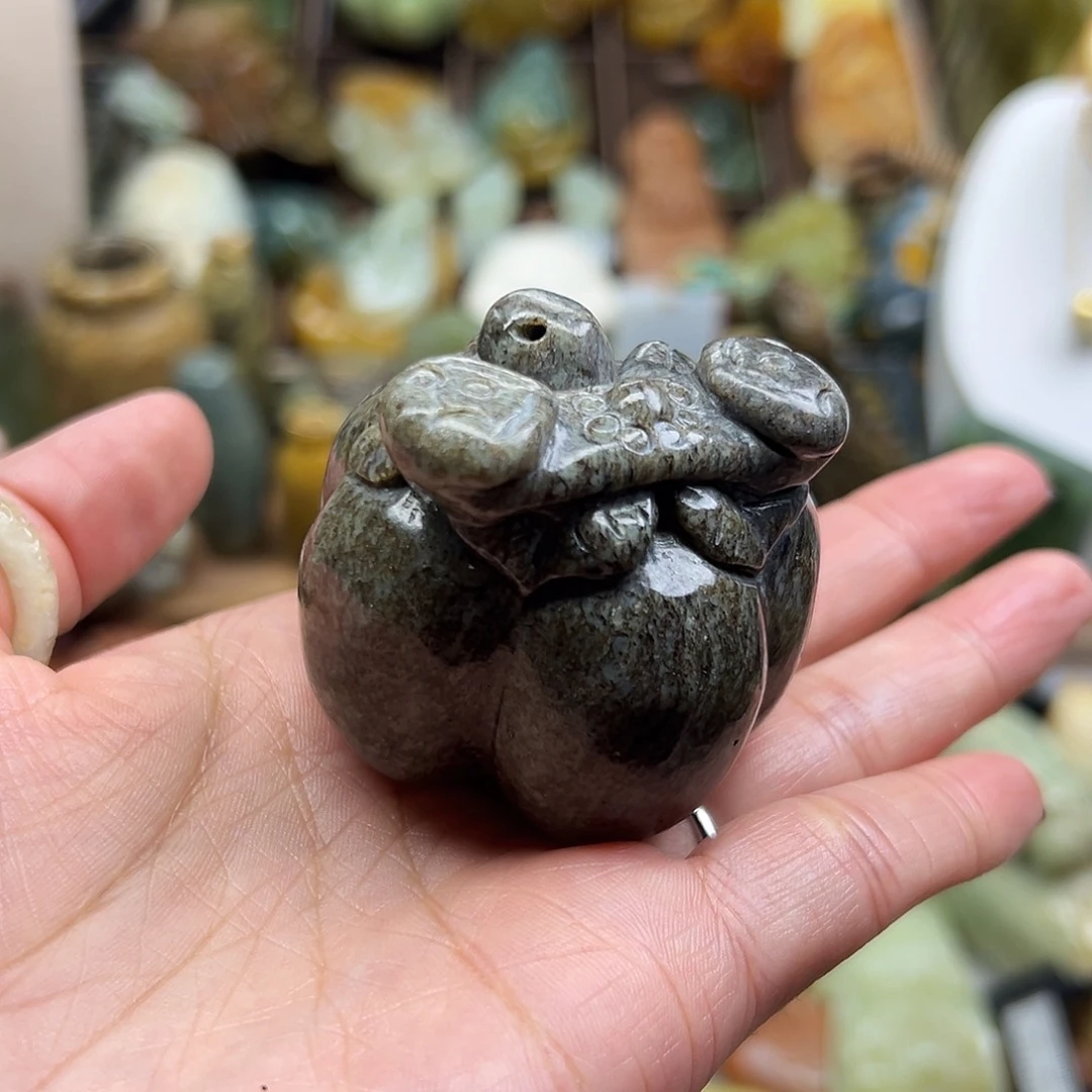颈饰未镶嵌岫岩河磨玉（透闪石质玉）河磨玉福窝手玩