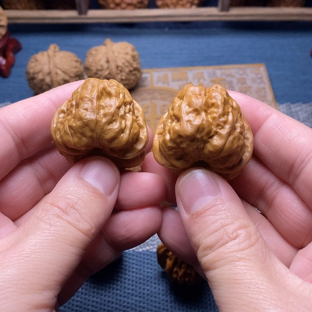 把件文玩核桃全场 蛤蟆头 小金蟾 一口价 水晶皮 三角蹬腿