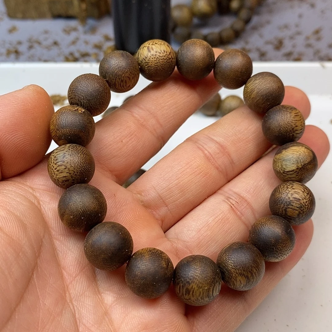 沉香手串绿棋楠规格1.3-13