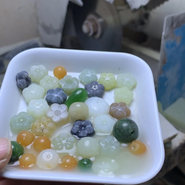 未镶嵌和田玉珠宝半成品