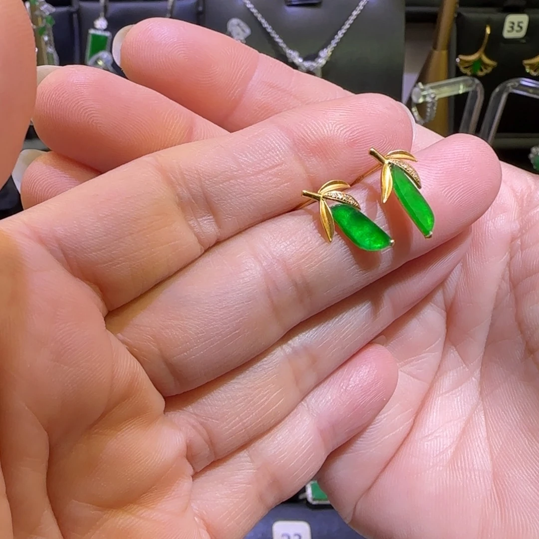 翡翠18K金镶嵌颈饰耳钉