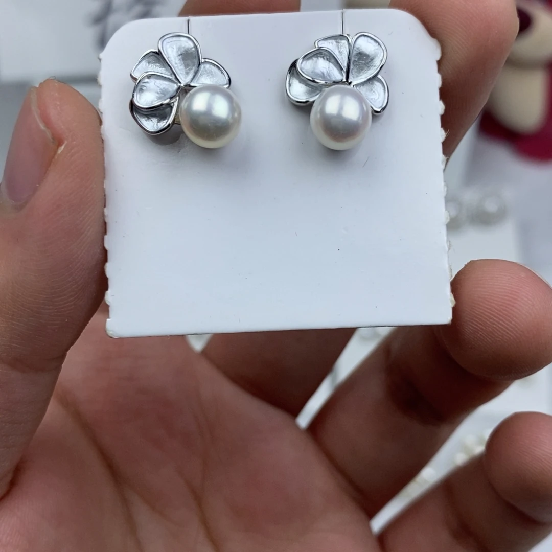 淡水珍珠耳饰未镶嵌