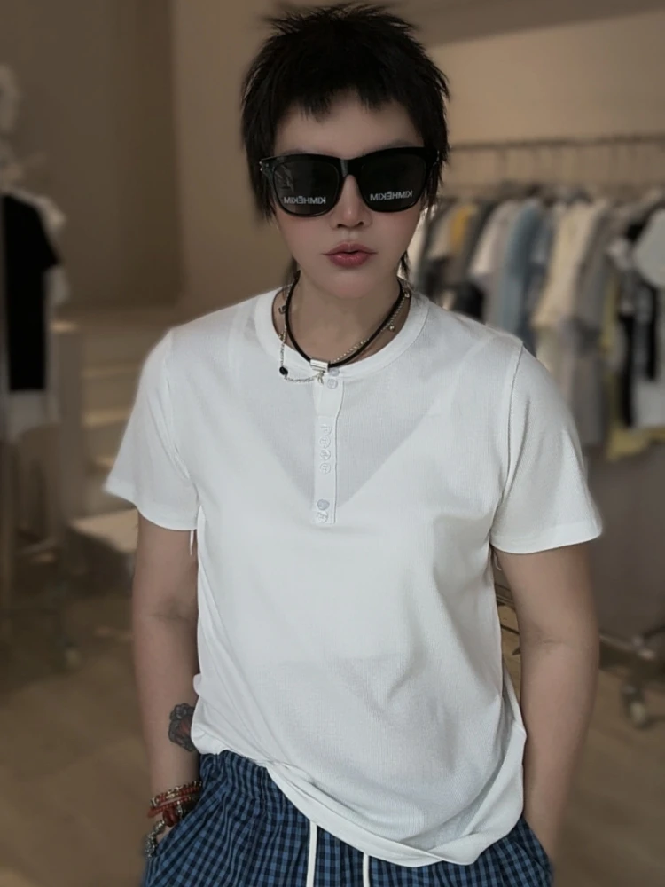 【济州岛】纽扣半领设计纯色短袖