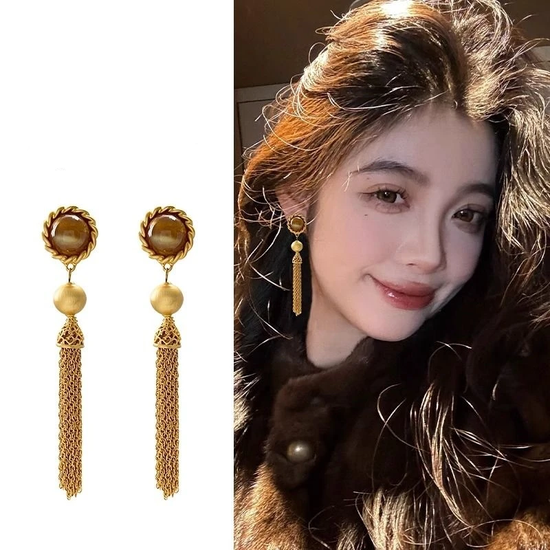 金边流苏耳环秋冬高级感夸张复古耳钉新款适合方圆脸的耳饰