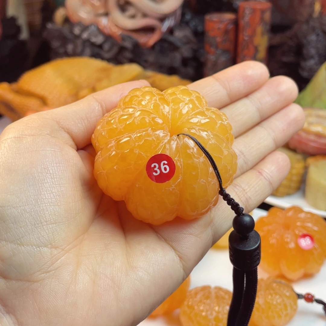 寿山石手艺人雕刻