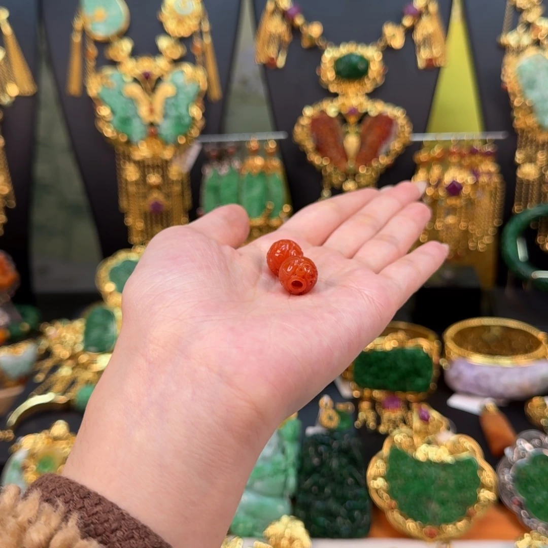 用***8翡翠散珠红翡单珠