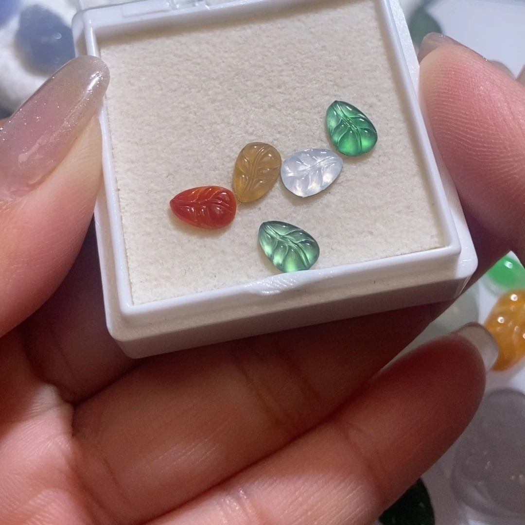 未镶嵌定制翡翠翡翠