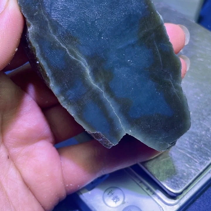和田玉未镶嵌珠宝半成品