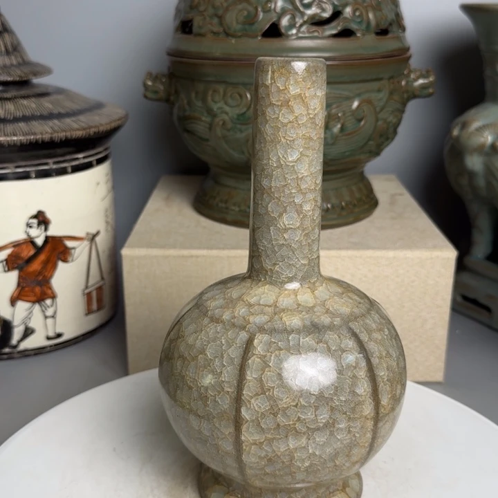 瓷片官窑瓶子瓷器
