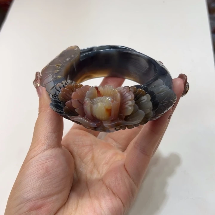 玛瑙/玉髓手镯未镶嵌