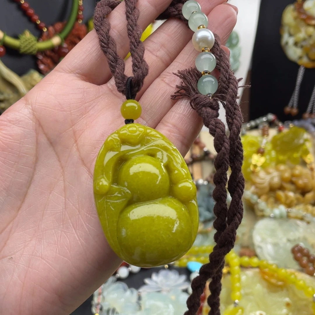 未镶嵌蛇纹石玉颈饰