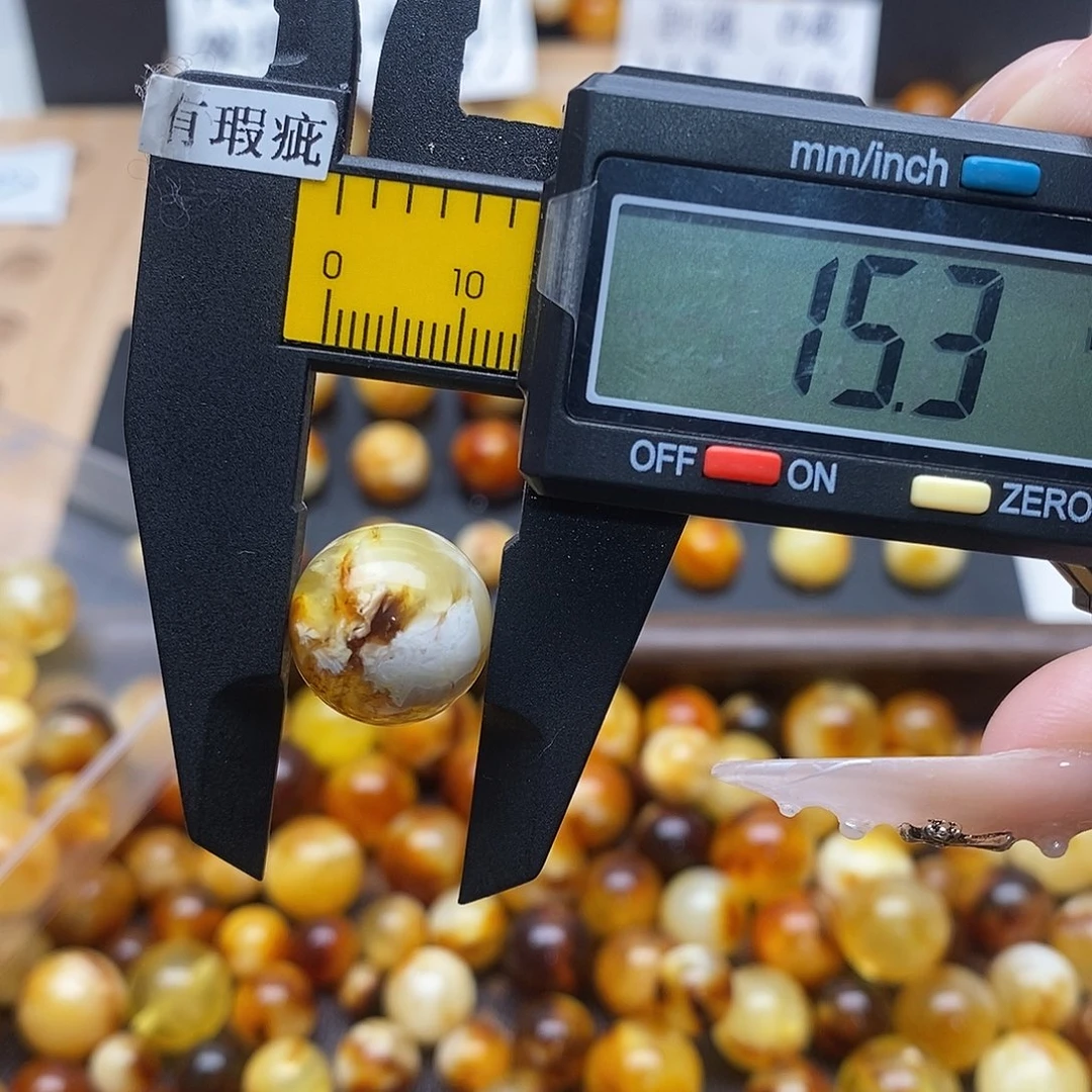 蜜蜡未镶嵌裸石蜜蜡1042